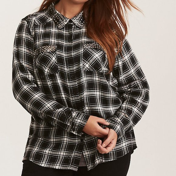 torrid Tops - TORRID BLACK & WHITE PLAID STUDDED CAMP SHIRT